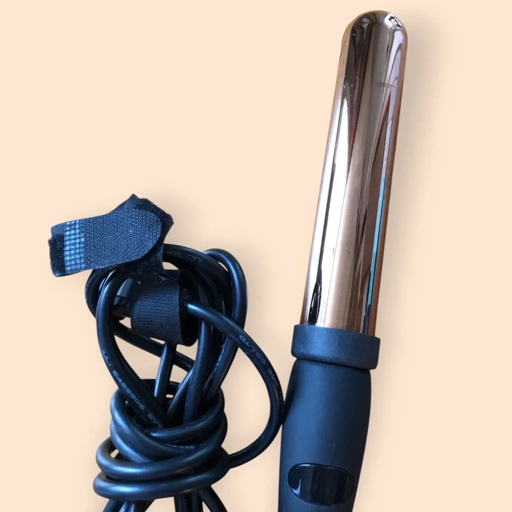 FoxyBae Wanderlux 32mm Curling Wand Black & Gold Model KS-203-32”